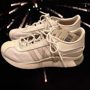 NEW Womens Adidas SL Andridge Tennis Shoes 7.5